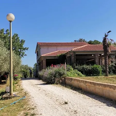 House Olly Holiday home