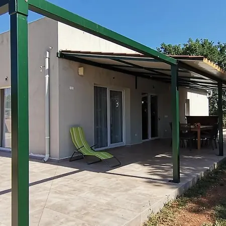 House Olly Vikendica *