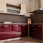 House Olly 罗维尼