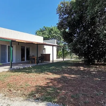 בית נופש House Olly *