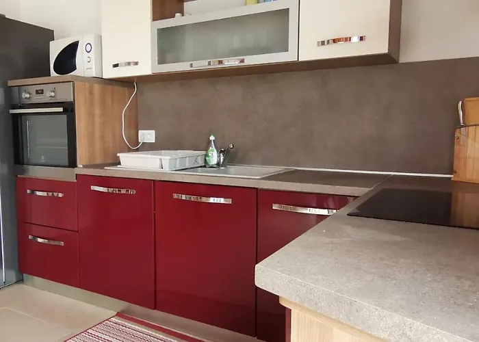 בית נופש House Olly רוביני